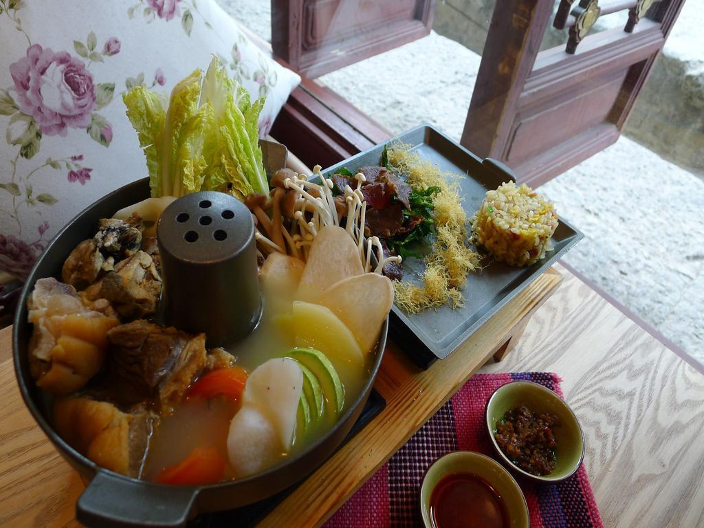 Lijiang Ivy Garden Resort Hotel Exterior foto