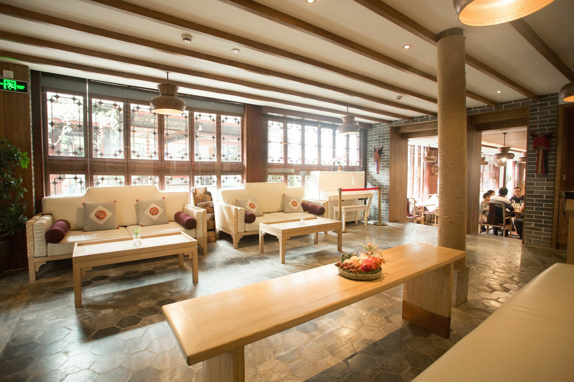 Lijiang Ivy Garden Resort Hotel Exterior foto